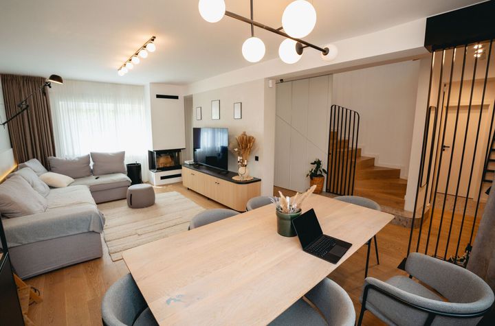 Casa noua, finisata si mobilata complet, partea de inceput cart.Europa anunturi imobiliare Cluj