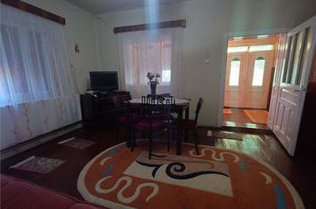 Casă - 4 camere de vanzare BRAD - Hunedoara anunturi imobiliare Hunedoara