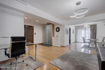 Apartament 2 camere cu loc parcare complex UpGround - metrou Pipera anunturi imobiliare Bucuresti