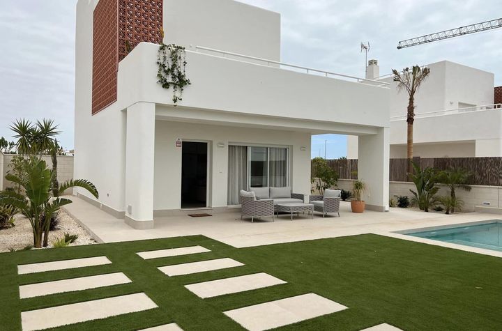 Vila independenta Pilar de la Horadada II anunturi imobiliare Spania