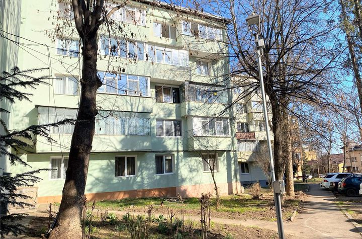 Apartament 3 camere de vanzare CENTRAL - Suceava anunturi imobiliare Suceava