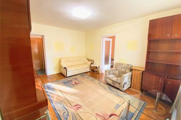 Apartament 3 camere de vanzare CENTRAL - Suceava anunturi imobiliare Suceava