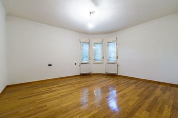 Proprietate Vândută Apartament la casă tip duplex pe Strada 9 Mai anunturi imobiliare Arad