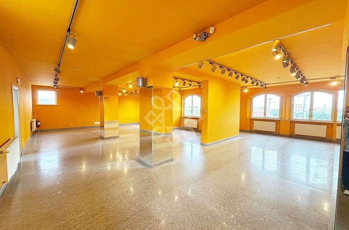 Spatiu comercial 200mp de inchiriat zona Oncea anunturi imobiliare Bihor